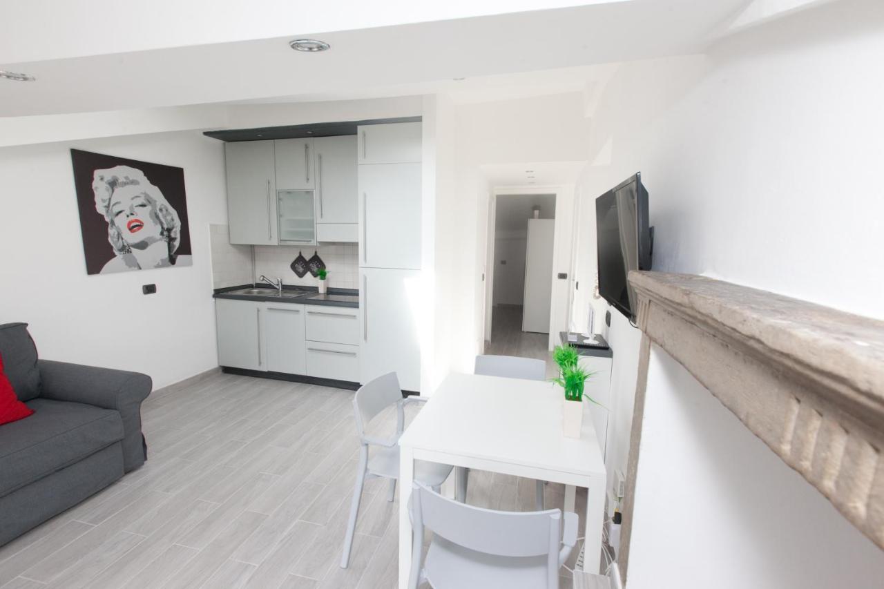 Amazing And New Penthouse In City Center Milan Exterior photo